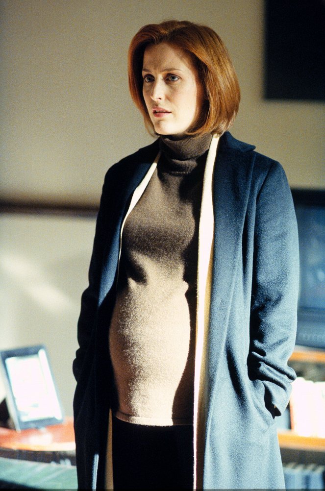 The X-Files - Season 8 - Three Words - Photos - Gillian Anderson