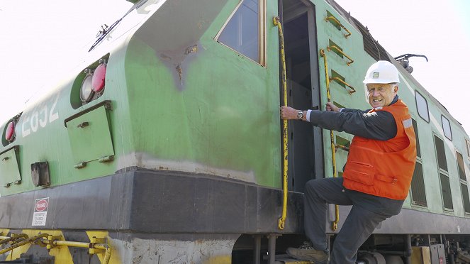 Chris Tarrant: Extreme Railways - Season 2 - Photos - Chris Tarrant