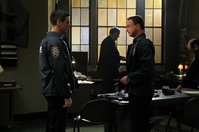 CSI: New York-i helyszínelők - Élj a mának! - Filmfotók - Eddie Cahill, Gary Sinise
