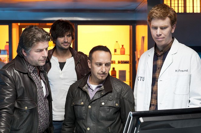 Cobra 11 - Tévésztár egyenruhában - Filmfotók - Uwe Fellensiek, Tom Beck, Erdogan Atalay, Niels Kurvin