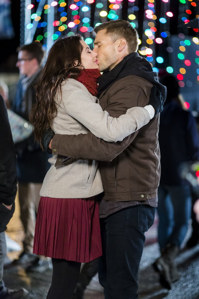 Debbie Macomber's Dashing Through the Snow - Photos - Meghan Ory, Andrew W. Walker