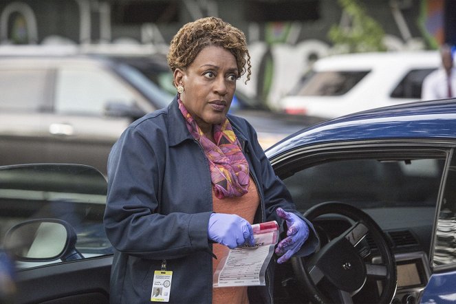 NCIS: New Orleans - Shadow Unit - Photos - CCH Pounder