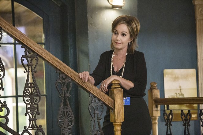 Námořní vyšetřovací služba: New Orleans - Se zlomeným srdcem - Z filmu - Annie Potts