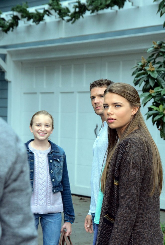 Secrets and Lies - The Mother - Photos - Belle Shouse, Ryan Phillippe, Indiana Evans