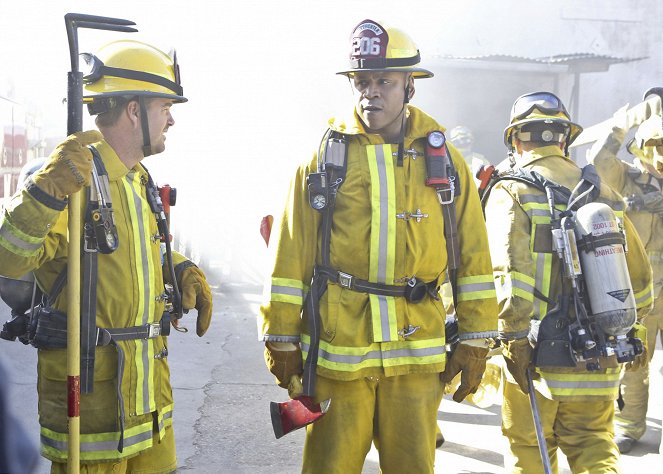 Agenci NCIS: Los Angeles - Nie ma dymu bez ognia - Z filmu - Chris O'Donnell, LL Cool J