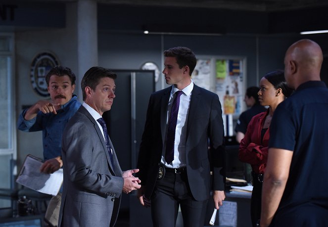 Lethal Weapon - Photos - Clayne Crawford, Kevin Rahm, Andrew Creer, Michelle Mitchenor
