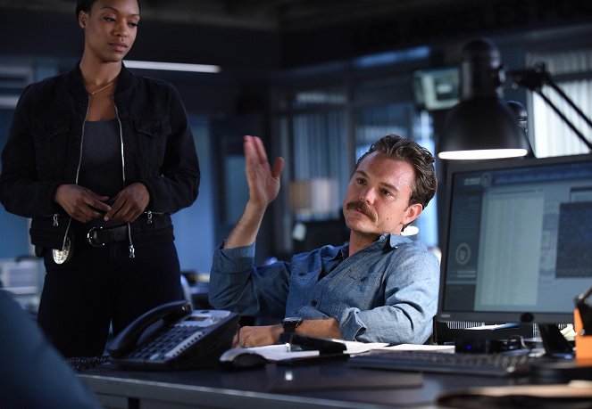 Lethal Weapon - Photos - Michelle Mitchenor, Clayne Crawford