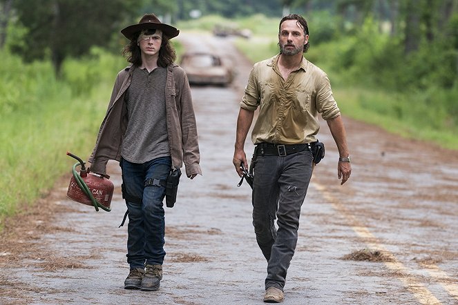 The Walking Dead - Y a que comme ça que ça peut marcher - Film - Chandler Riggs, Andrew Lincoln