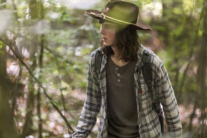 The Walking Dead - Season 8 - The King, the Widow and Rick - Photos - Chandler Riggs