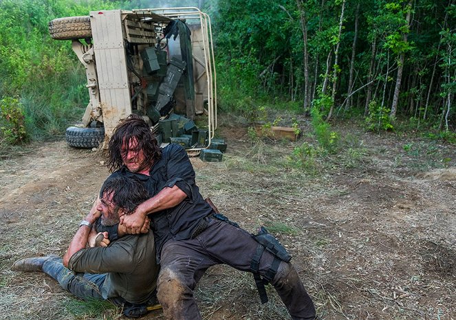 The Walking Dead - Season 8 - The Big Scary U - Photos - Andrew Lincoln, Norman Reedus