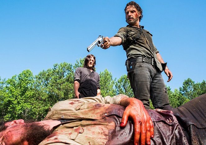The Walking Dead - Gyónás és félelem - Filmfotók - Norman Reedus, Andrew Lincoln