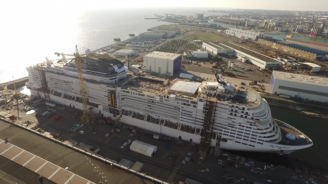 Największe budowle - Giant Cruise Ship - Z filmu