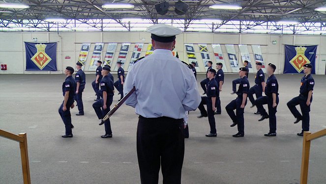 Škola Královského námořnictva - Z filmu