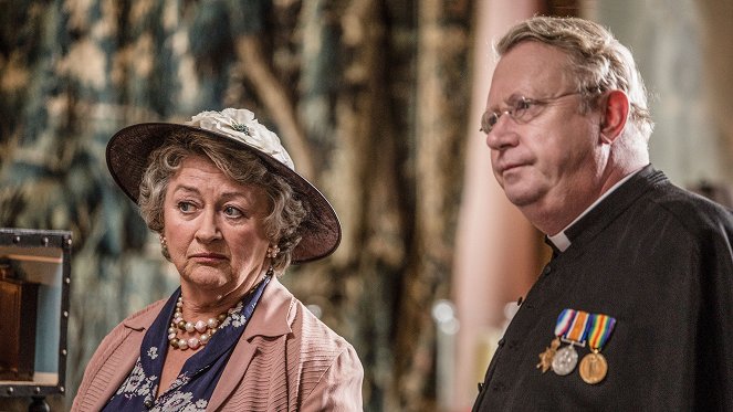 Father Brown - Season 5 - The Smallest of Things - Photos - Sorcha Cusack, Mark Williams