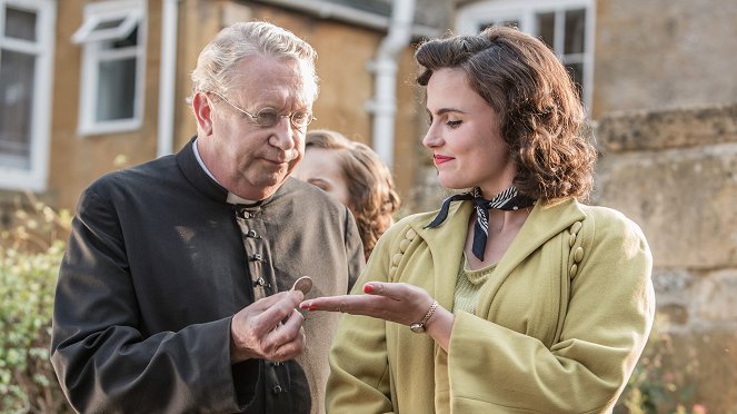 Father Brown - The Lepidopterist's Companion - Photos - Mark Williams, Emer Kenny