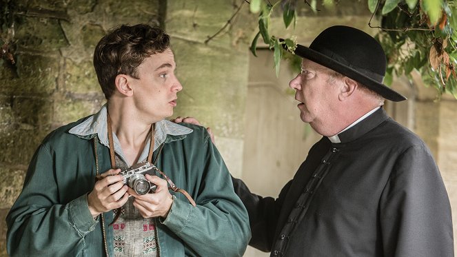 Father Brown - The Lepidopterist's Companion - Photos - Thomas Pickles, Mark Williams