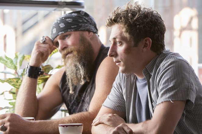 Shameless - Icarus Fell and Rusty Ate Him - Photos - Jeremy Allen White