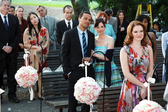 Grey's Anatomy - White Wedding - Photos - Jesse Williams, Chyler Leigh, Sarah Drew