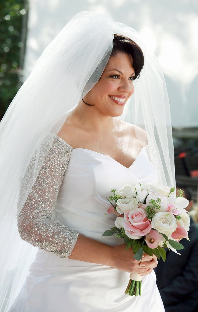 Grey's Anatomy - White Wedding - Photos - Sara Ramirez