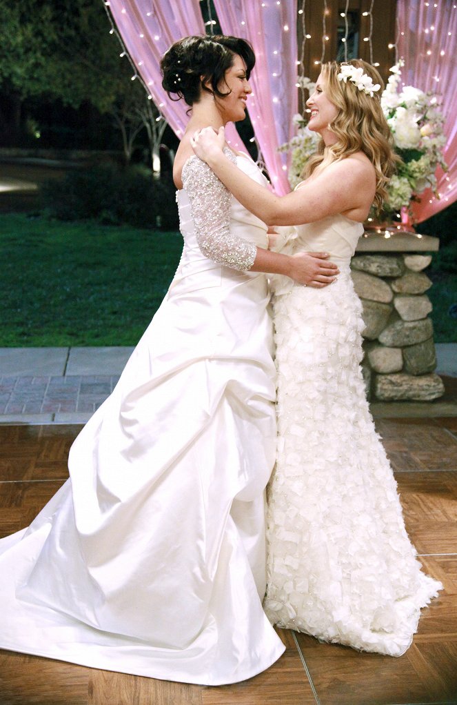 Grey's Anatomy - White Wedding - Photos - Sara Ramirez, Jessica Capshaw