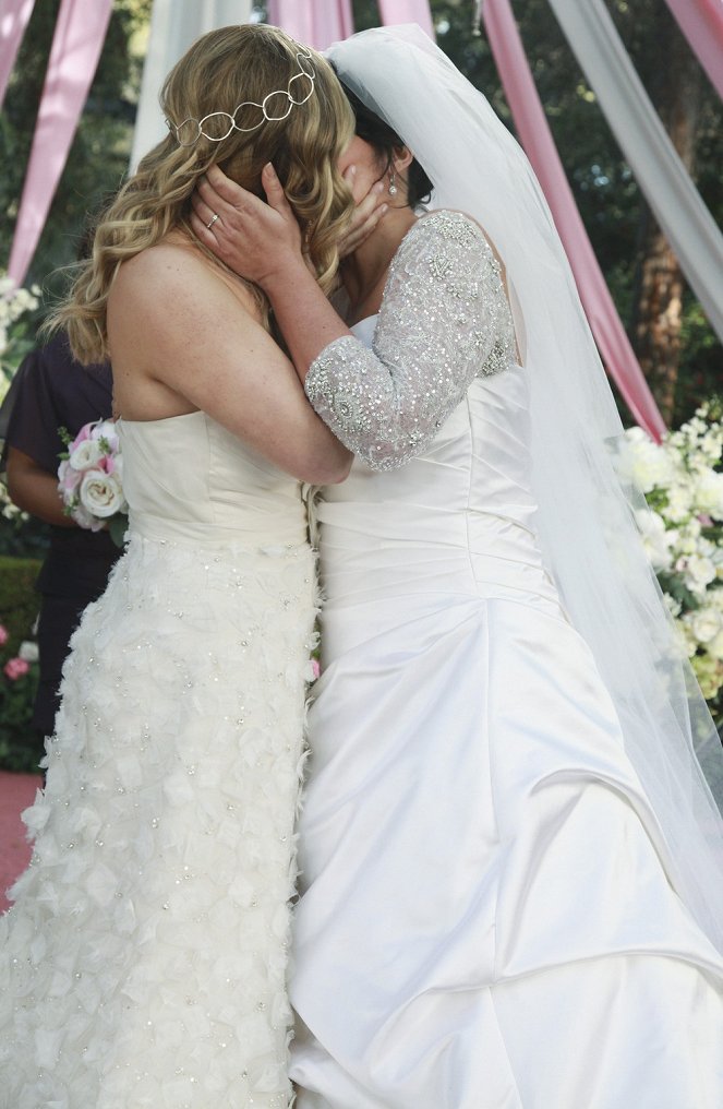 Grey's Anatomy - Season 7 - White Wedding - Photos