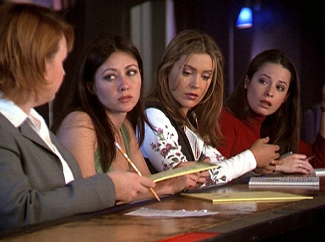 Charmed - Season 3 - Blinded by the Whitelighter - Photos - Shannen Doherty, Alyssa Milano, Holly Marie Combs