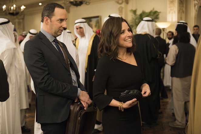 Viceprezident(ka) - Qatar - Z filmu - Tony Hale, Julia Louis-Dreyfus
