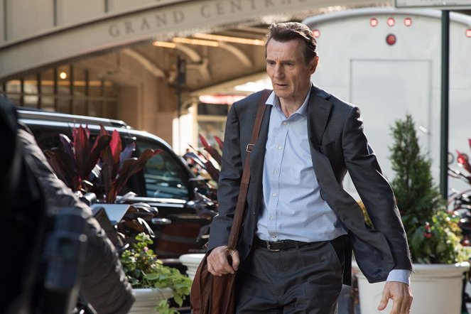 The Commuter - Van de set - Liam Neeson