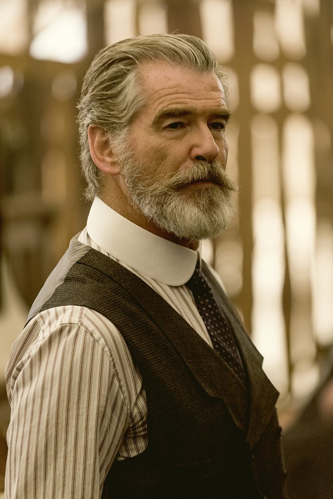 The Son - Season 1 - Honey Hunt - Photos - Pierce Brosnan