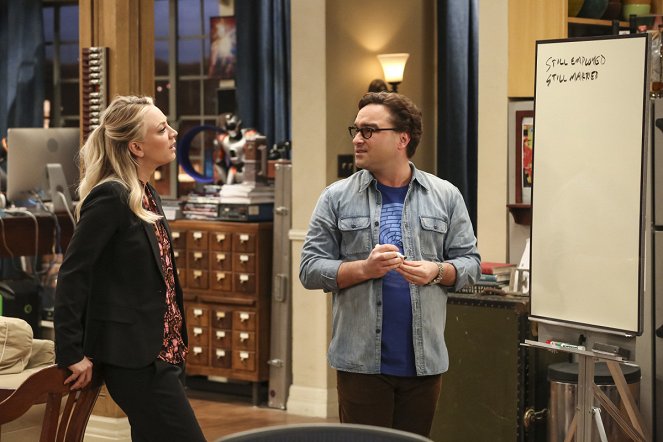 The Big Bang Theory - Der Hüpfburg-Enthusiasmus - Filmfotos - Kaley Cuoco, Johnny Galecki