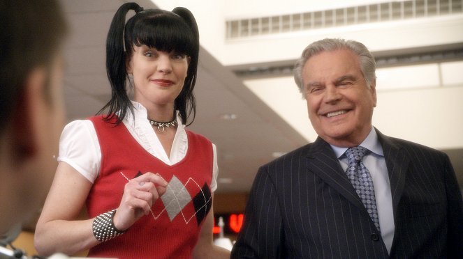 NCIS: Naval Criminal Investigative Service - Flesh and Blood - Photos - Pauley Perrette, Robert Wagner
