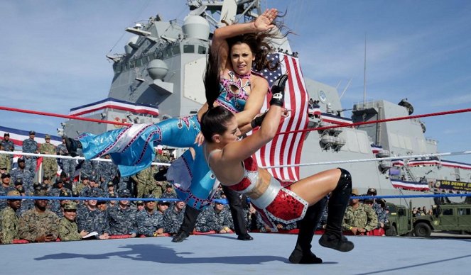 WWE Tribute to the Troops - Film - Mickie James