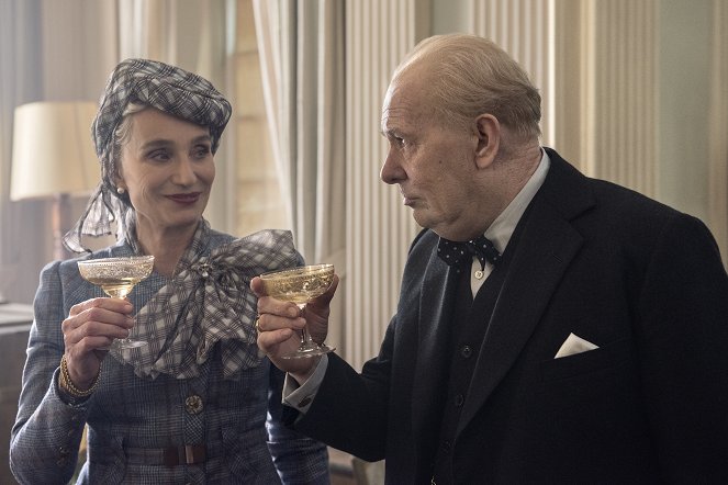 Darkest Hour - Photos - Kristin Scott Thomas, Gary Oldman