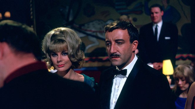 Komisař Clouseau na stopě - Z filmu - Elke Sommer, Peter Sellers