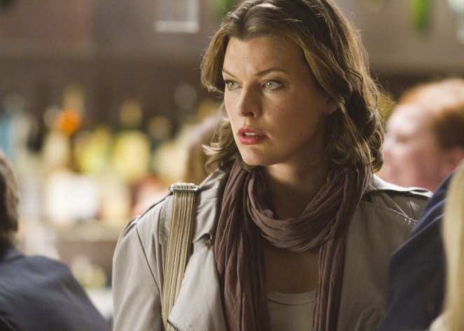 Faces in the Crowd - Photos - Milla Jovovich