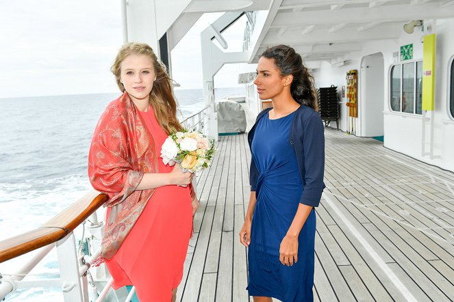 Kreuzfahrt ins Glück - Hochzeitsreise nach Sardinien - Film - Katharina Stark, Amy Mußul