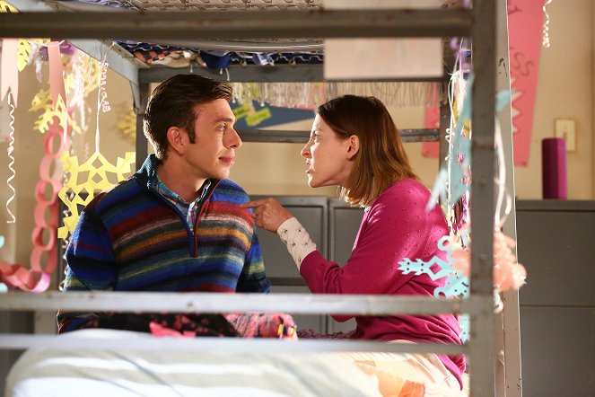 The Middle - Look Who's Not Talking - Photos - Brock Ciarlelli, Eden Sher