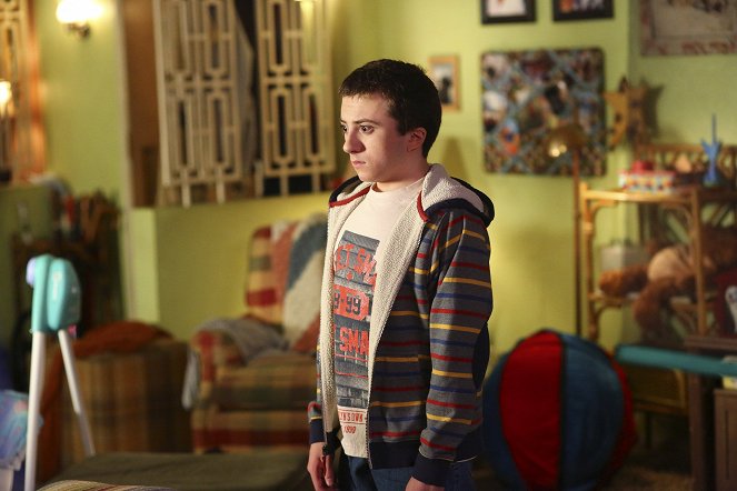 The Middle - Ovary and Out - Film - Atticus Shaffer