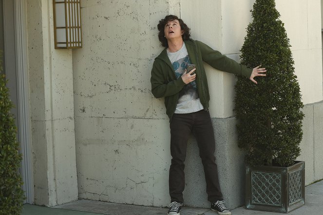 The Middle - The Confirmation - Photos - Charlie McDermott