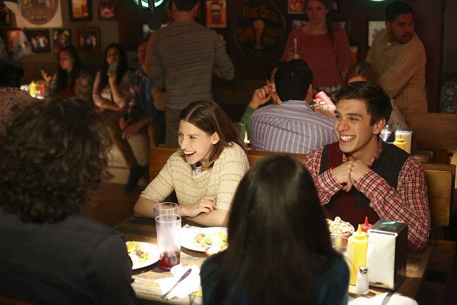 The Middle - The Confirmation - Van film - Eden Sher, Brock Ciarlelli