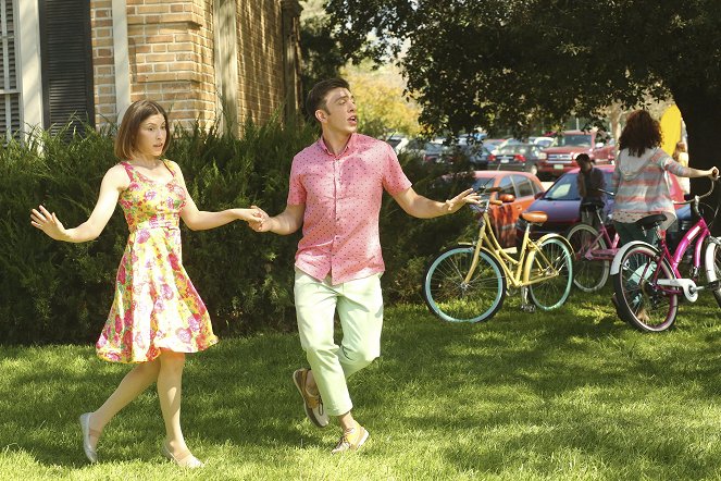 The Middle - The Final Final - Photos - Eden Sher, Brock Ciarlelli