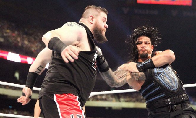 WWE Royal Rumble - Photos - Kevin Steen, Joe Anoa'i