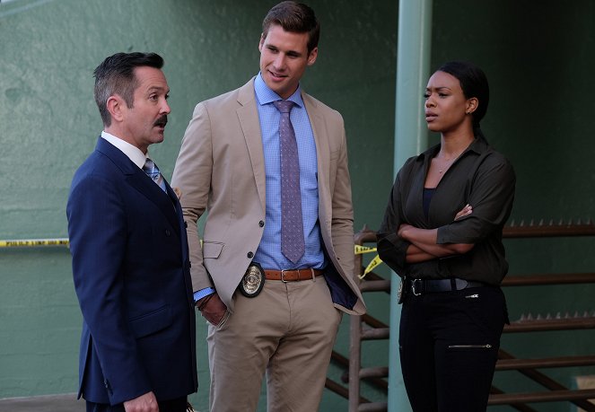 Lethal Weapon - Let it Ride - Photos - Thomas Lennon, Andrew Creer, Michelle Mitchenor