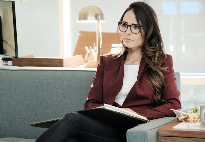 Lethal Weapon - Fools Rush In - Photos - Jordana Brewster