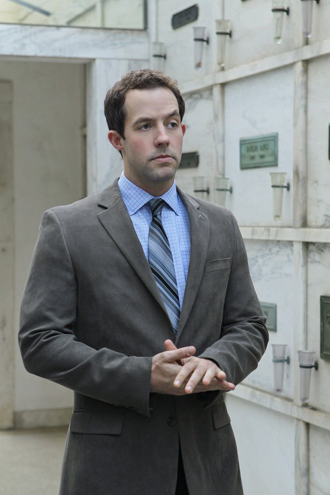 NCIS: Los Angeles - Paper Soldiers - Photos - Peter Cambor