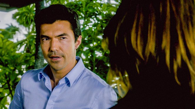 Hawaii 5-0 - Black-Out - Film - Ian Anthony Dale