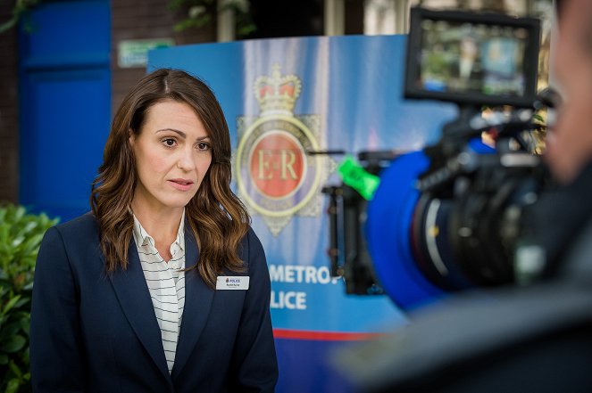 Scott and Bailey - Tough Love - De la película - Suranne Jones