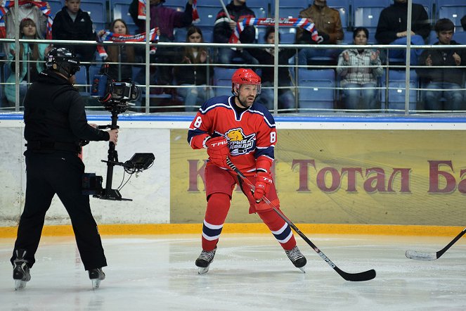 Junior League - Vzroslaya zhizn - Making of - Timur Efremenkov