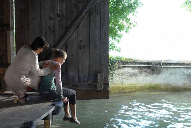 Ohne einander - Filmfotos - Franziska Walser, Vijessna Ferkic