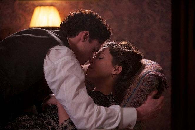 A Promise - Photos - Richard Madden, Rebecca Hall